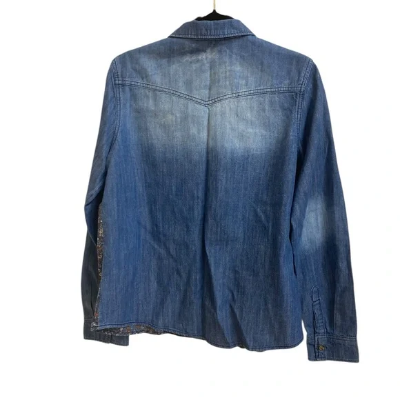 Mudd Floral Denim Button-Up Western Floral Shirt Size XL - Picture 2 of 8